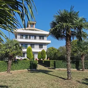 https://aldesa-apartments.albaniahotels.org